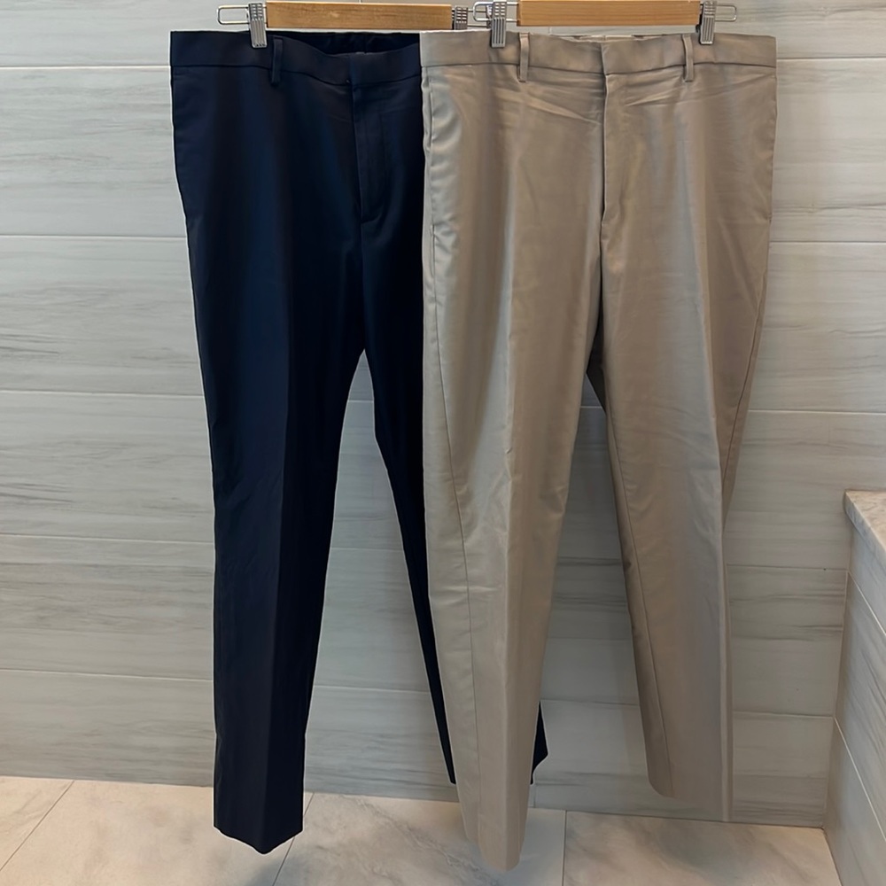Mens Banana Republic Slim Fit Pants SZ 36W/30L- 2 pair lot-Navy and Khaki